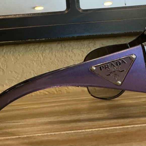 Prada sunglasses Woman’s Triangle Logo Aviator - Picture 3 of 7